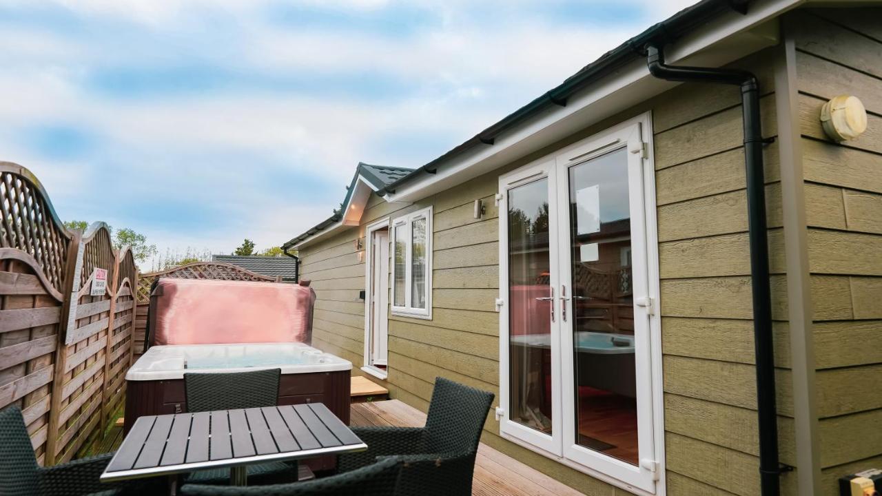 Golden Cross Holiday Park Hailsham Exterior foto
